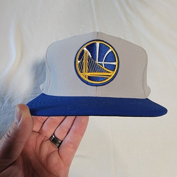 Mitchell & Ness Golden State Warriors Mens Baseball Cap - Picture 1 of 9